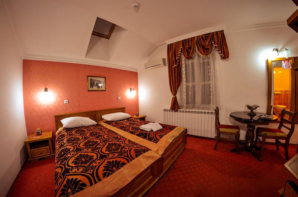 Hotel Latinski Most Saraievo Exterior foto