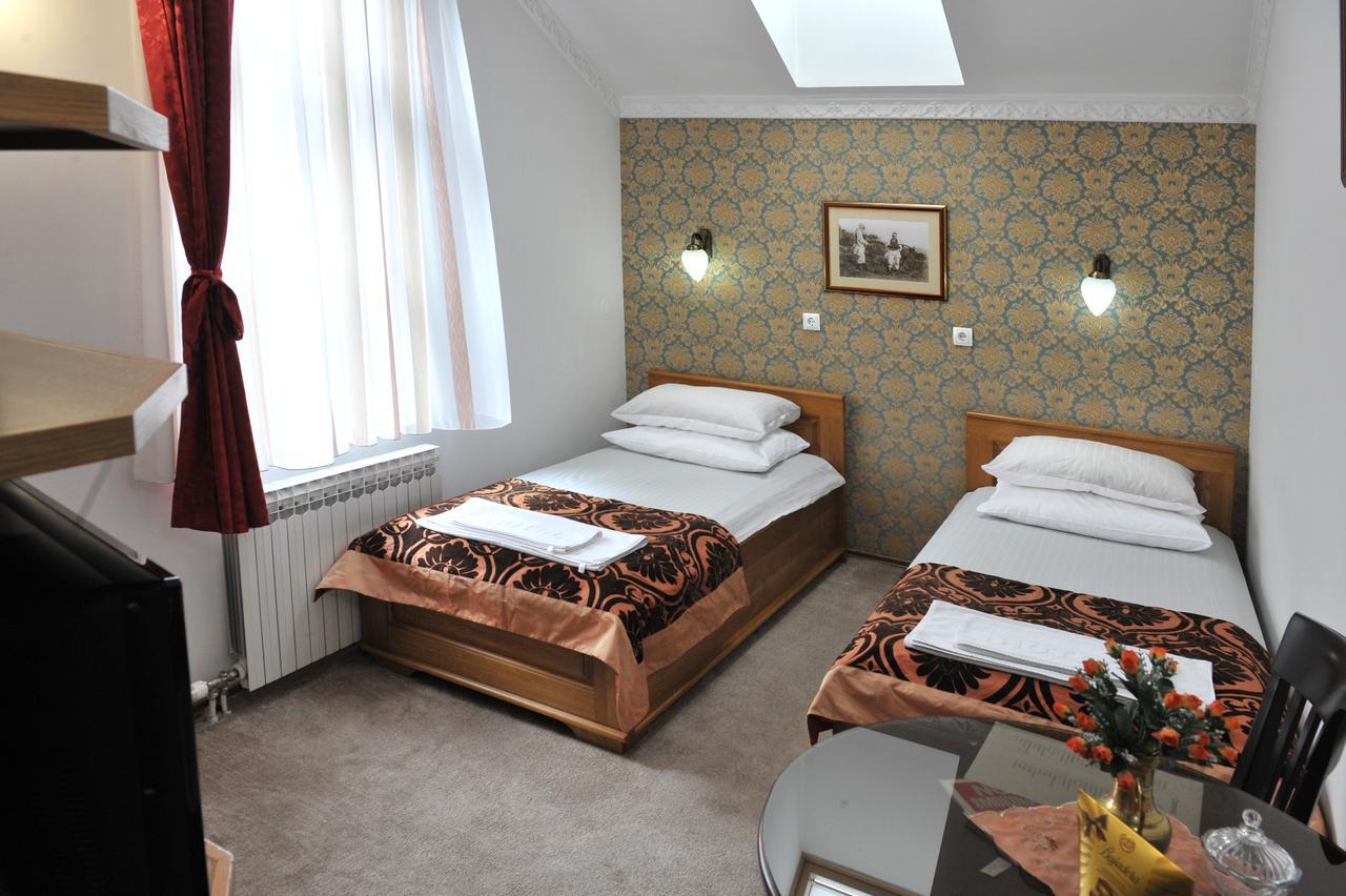 Hotel Latinski Most Saraievo Exterior foto